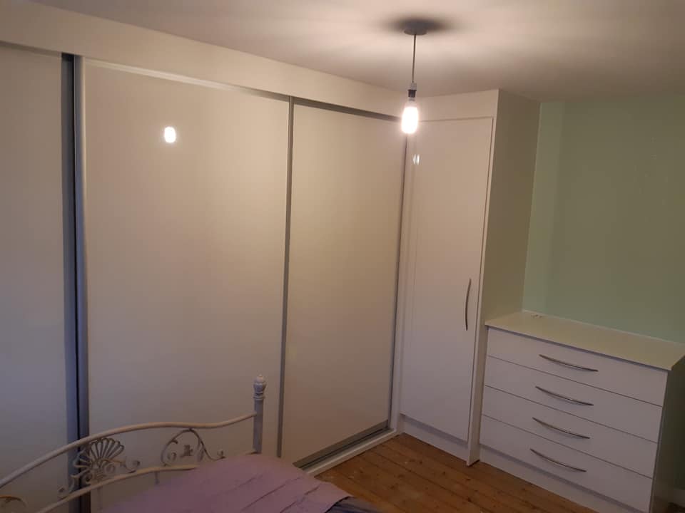 Hacienda white and painted oak dark grey